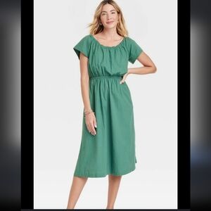 Universal Thread Dark Green Dress. XXL. POCKETS and peekaboo back. 100% COTTON